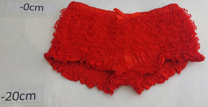 RUFFLED RED PANTIES WITH LACE