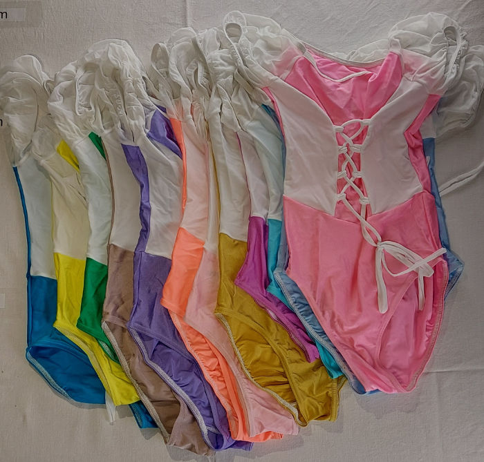 LEOTARD WITH WHITE LACING FRONT PUFFY SLEEVES