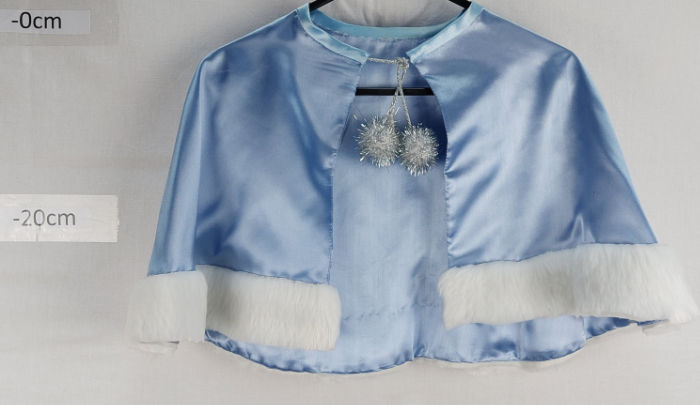 SHOULDER CAPE LIGHT BLUE WITH FUR TRIM
