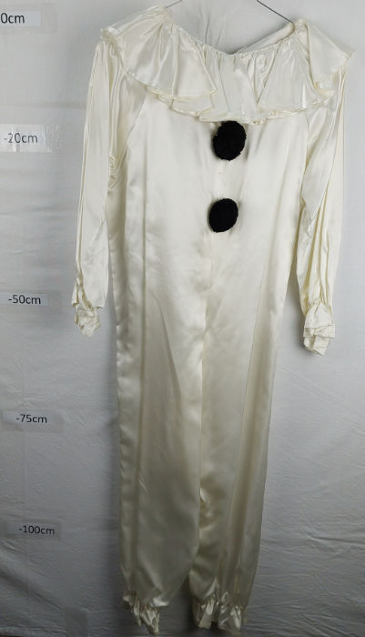 WHITE CLOWN HALLOWEEN CIRCUS