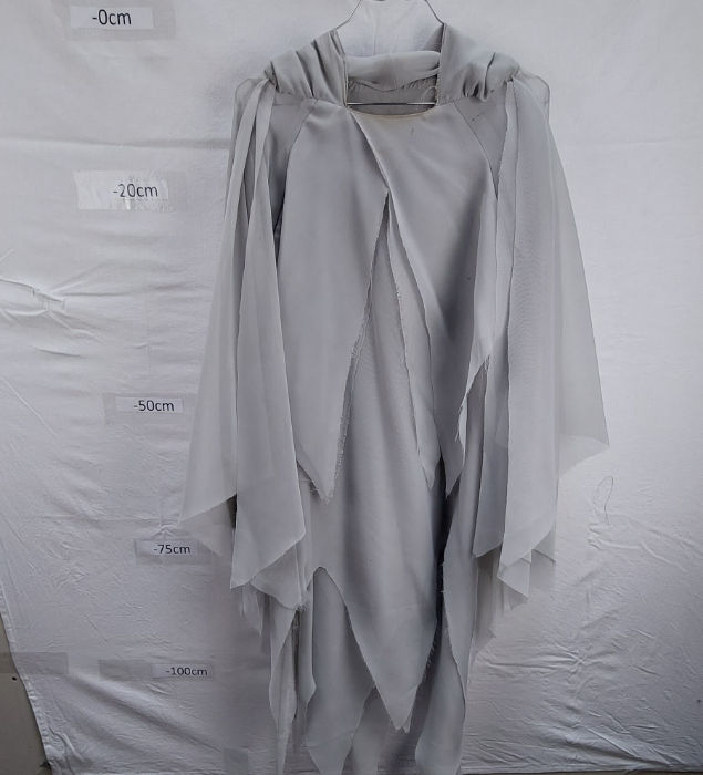 GREY LONG CAPE HALLOWEEN WITH HOOD