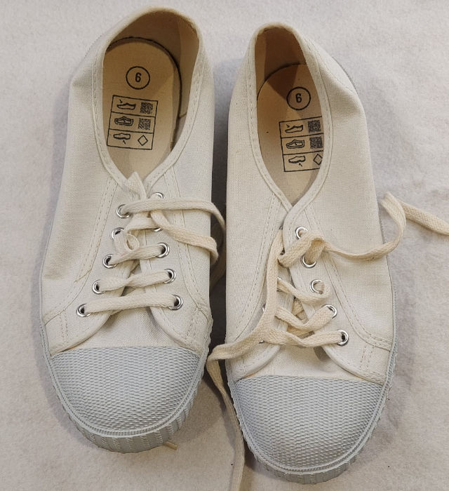 PERIOD VINTAGE ARMY PIMSOLES SHOES