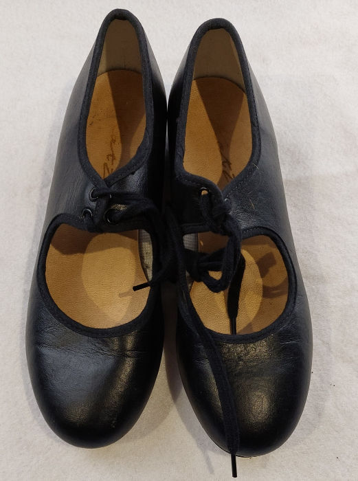 BLACK TAP SHOES