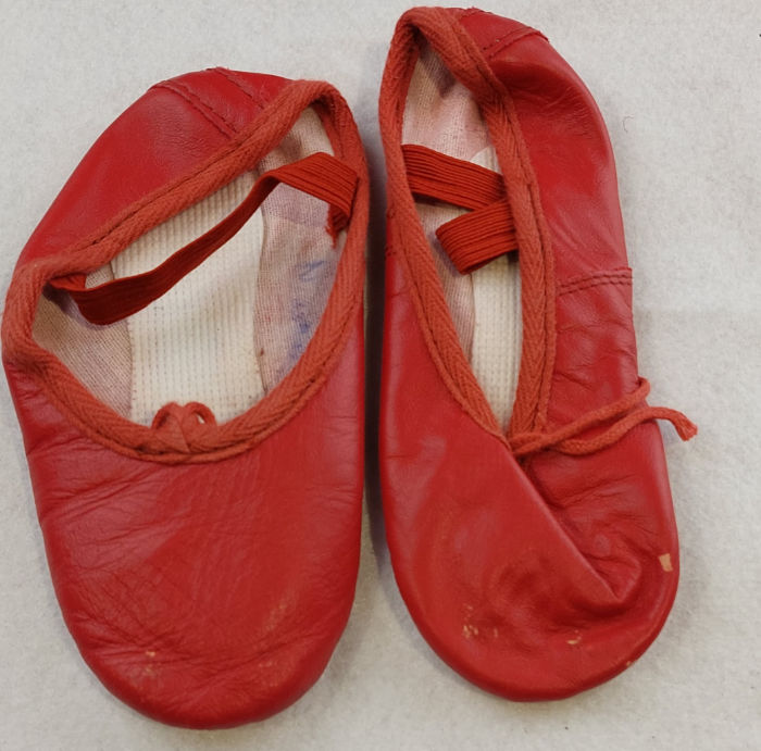 RED LEATHER BALLET SHOES