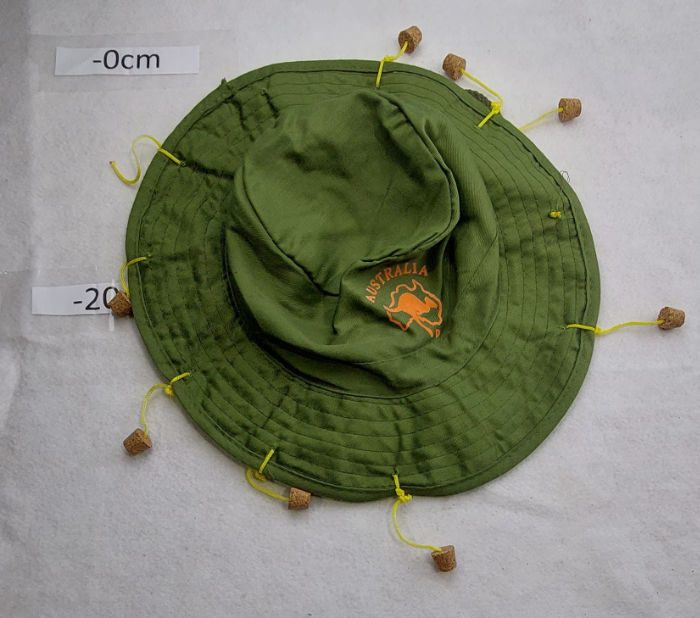 AUSTRALIA HAT WITH CORKS