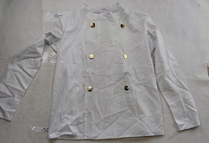 White top cotton top with gold buttons