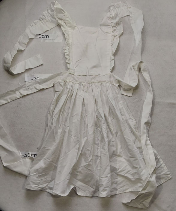 WHITE FULL APRON WITH FRILLS PERIOD