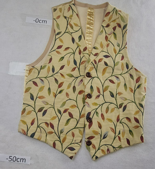 AUTUMN WAISTCOAT CREAM 