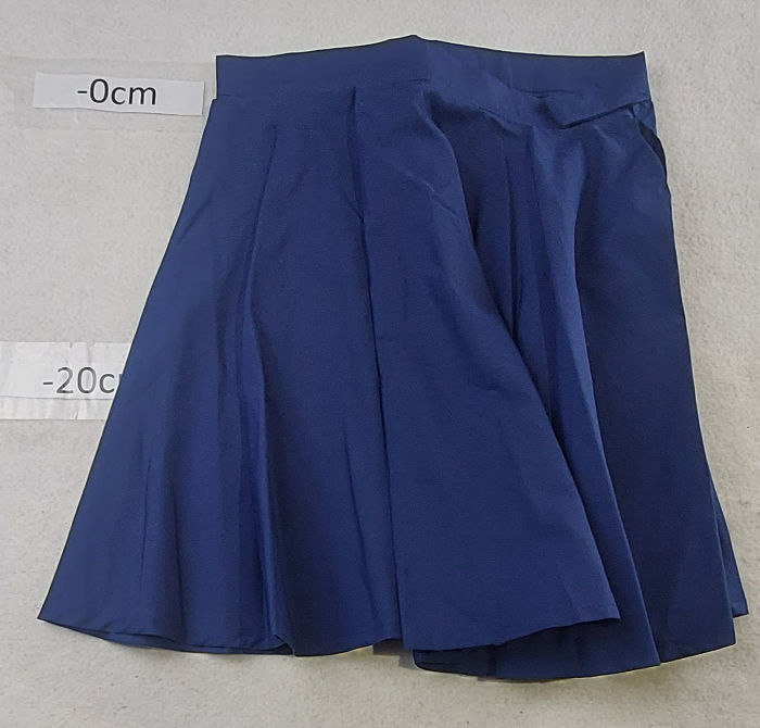NAVY SHORT SKIRT