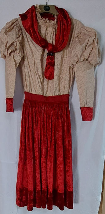 MAROON DRESS VINTAGE WITH PUFFY SLEEVES