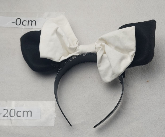 BLACK AND WHITE HEADBAND